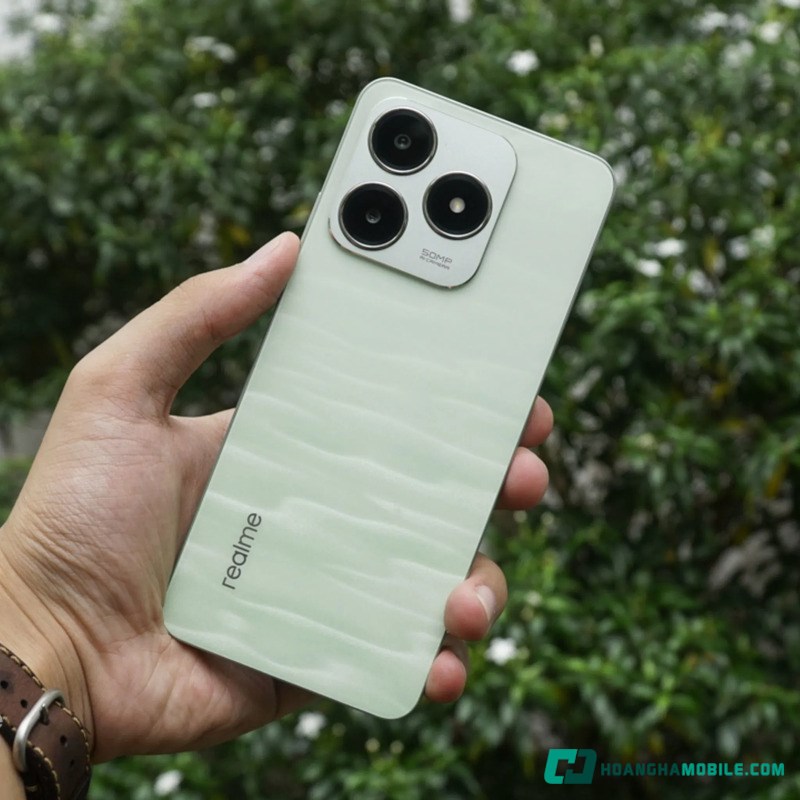 Camera 50MP chụp ảnh sắc nét và camera trước 8MP hỗ trợ làm đẹp AI trên realme C65s Camera 50MP chụp ảnh sắc nét và camera trước 8MP hỗ trợ làm đẹp AI trên realme C65s