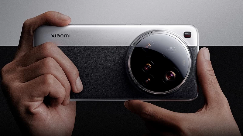 Xiaomi 15 Ultra là phiên bản cao cấp nhất trong dòng Xiaomi 15 Series, mang đến những cải tiến vượt bậc về mọi mặt Xiaomi 15 Ultra là phiên bản cao cấp nhất trong dòng Xiaomi 15 Series, mang đến những cải tiến vượt bậc về mọi mặt