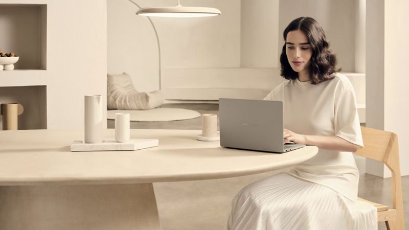 Thiết kế siêu mỏng nhẹ.