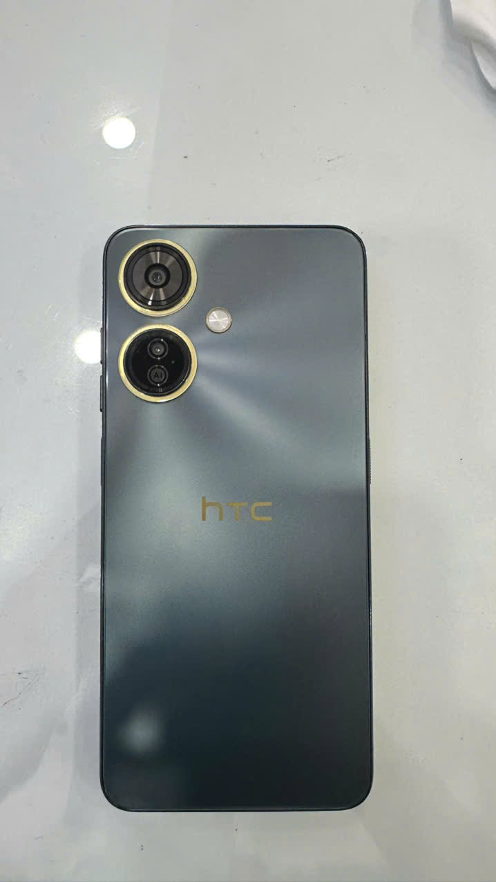 Điện thoại HTC Wildfire E5 Plus (6+6GB/128GB)