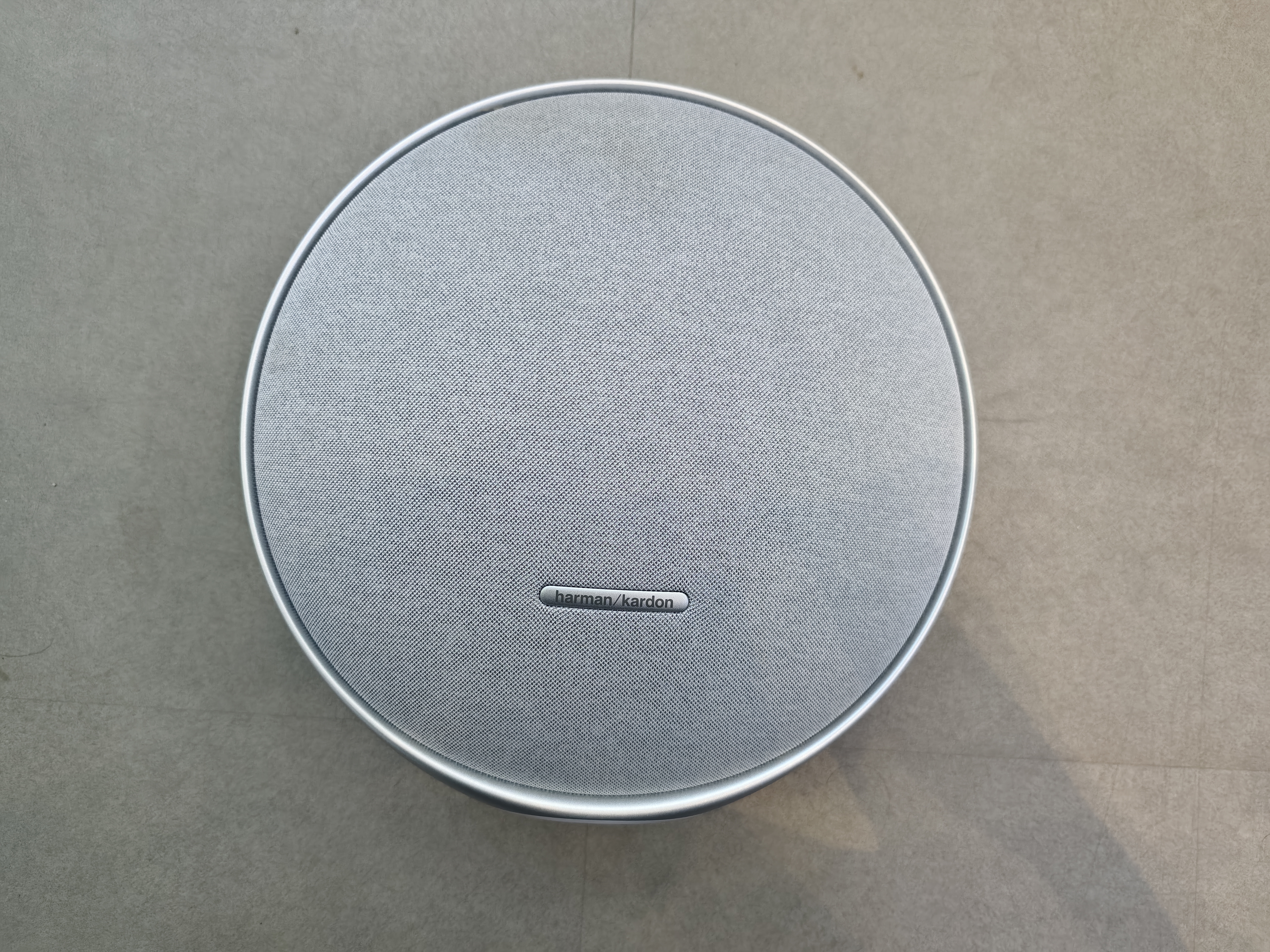 Harman Kardon Onyx Studio 9 TBH