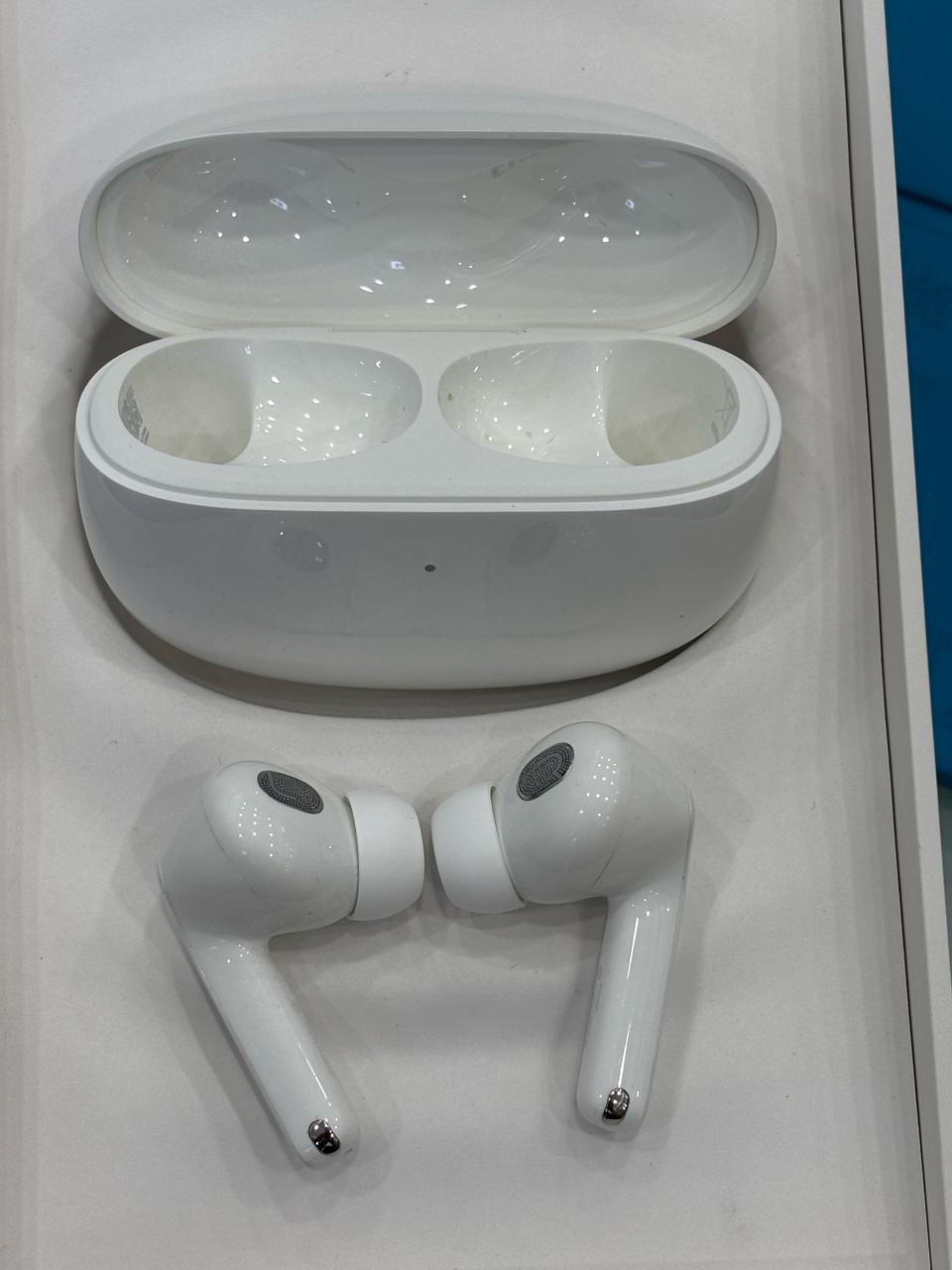 Tai nghe (earphones) Xiaomi Buds 3T Pro, Trắng