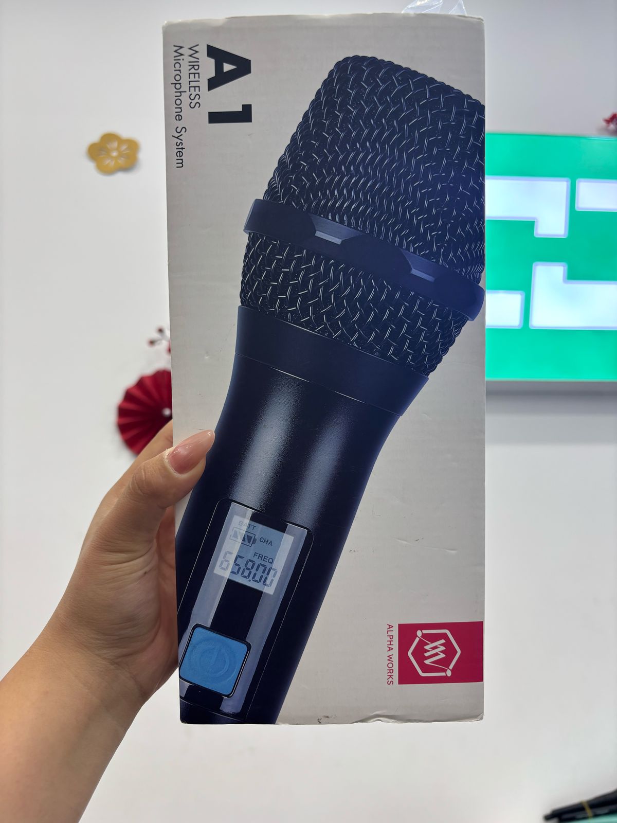 Micro không dây hiệu ALPHA WORKS A1