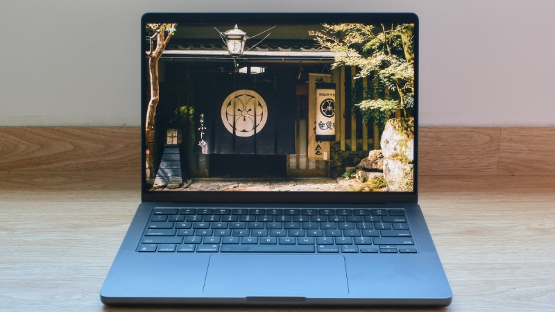 Màn hình Liquid Retina.