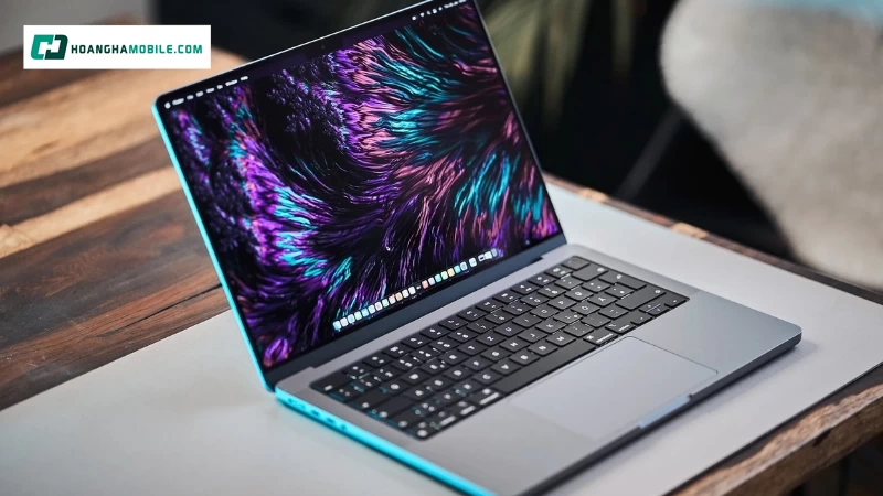 MacBook Pro là dòng laptop cao cấp của Apple, phù hợp với người dùng cần hiệu năng mạnh và độ ổn định cao trong thời gian dài MacBook Pro là dòng laptop cao cấp của Apple, phù hợp với người dùng cần hiệu năng mạnh và độ ổn định cao trong thời gian dài