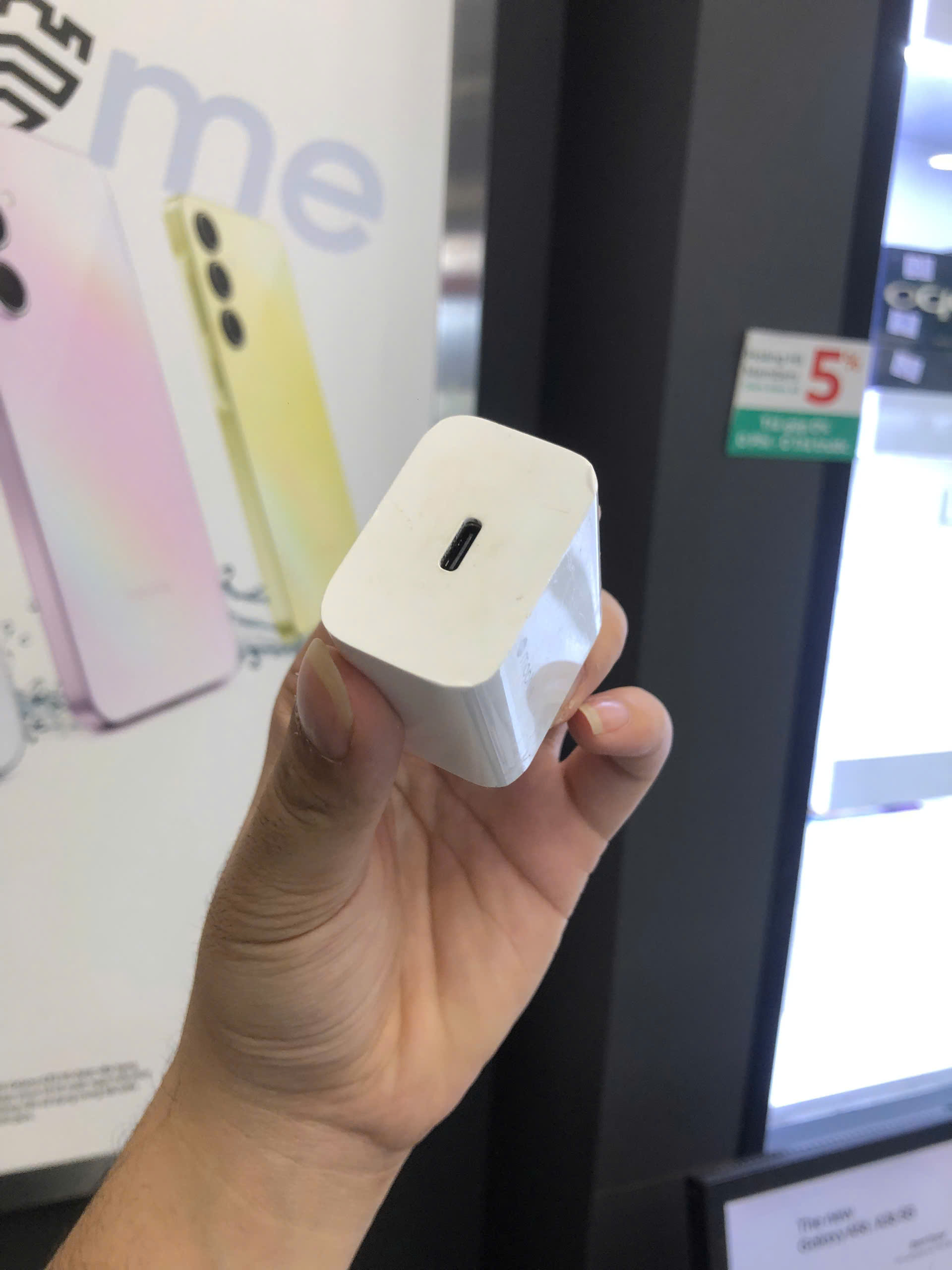 Củ sạc Mophie PD 20W USB-C - Chính hãng TBH