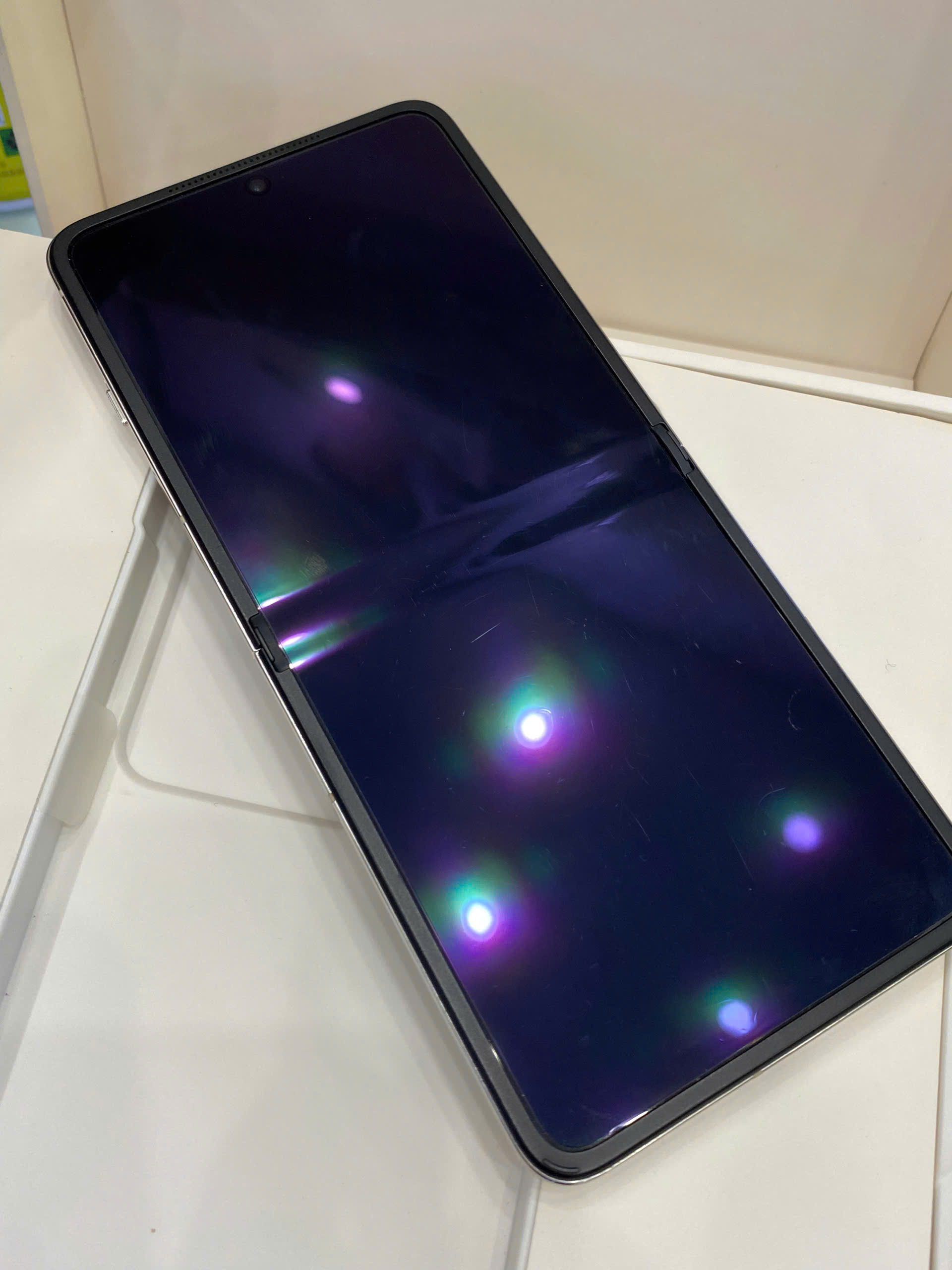 OPPO Find N3 Flip (12GB/256GB)  TBH