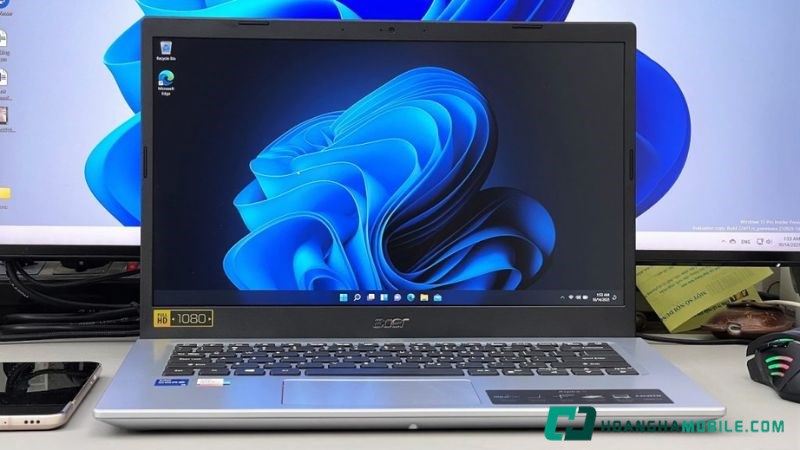 Phân khúc tầm trung cao cấp. Phân khúc tầm trung cao cấp.