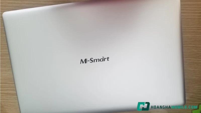 Sản phẩm laptop hiện đại. Sản phẩm laptop hiện đại.