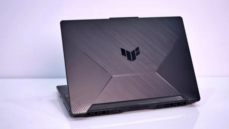 laptop ASUS TUF Gaming A15 FA506NCR-HN047W có phần vỏ làm từ nhựa cao cấp đạt chuẩn quân đội MIL-STD-810H laptop ASUS TUF Gaming A15 FA506NCR-HN047W có phần vỏ làm từ nhựa cao cấp đạt chuẩn quân đội MIL-STD-810H