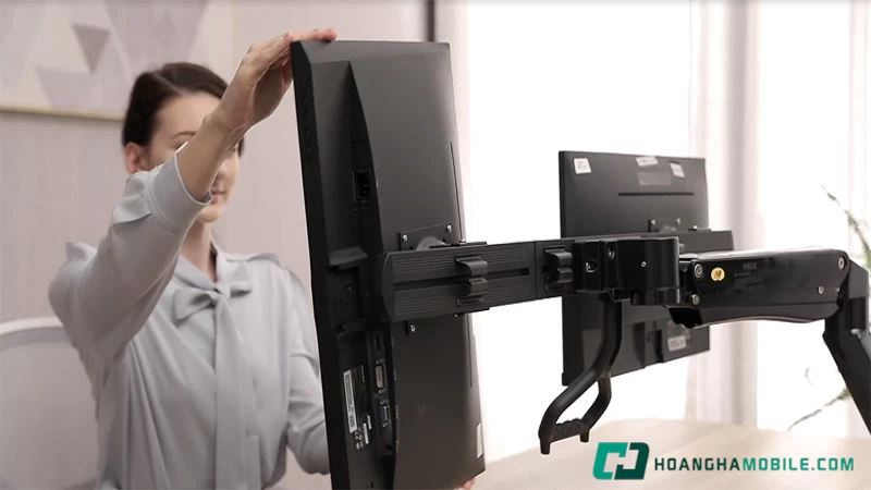 Giá treo màn hình. Giá treo màn hình.