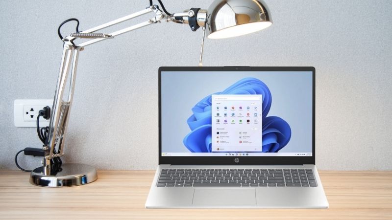 Laptop HP 15-fd1062TU-9Z2Y0PA là mẫu máy tính xách tay đa dụng, phù hợp cho công việc và giải trí