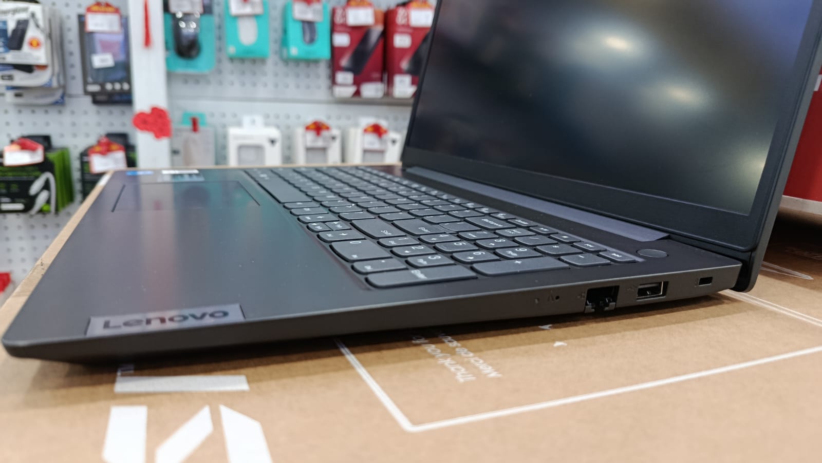 Lenovo V15 G4 IRU (83A1000BVN) TBH