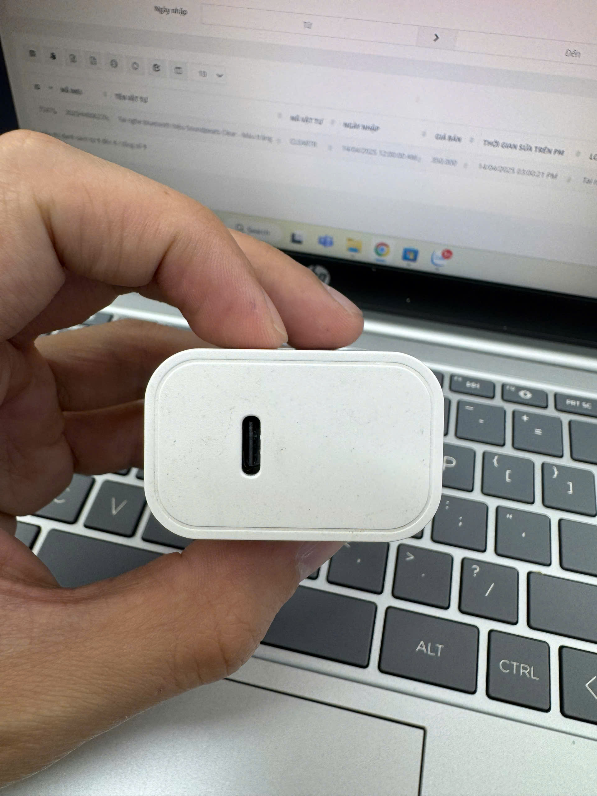 Sạc nhanh hiệu Golf (Golf PD Wall Charger U16 CN Plug - White) - KTZJ5871 - GFU16CNW