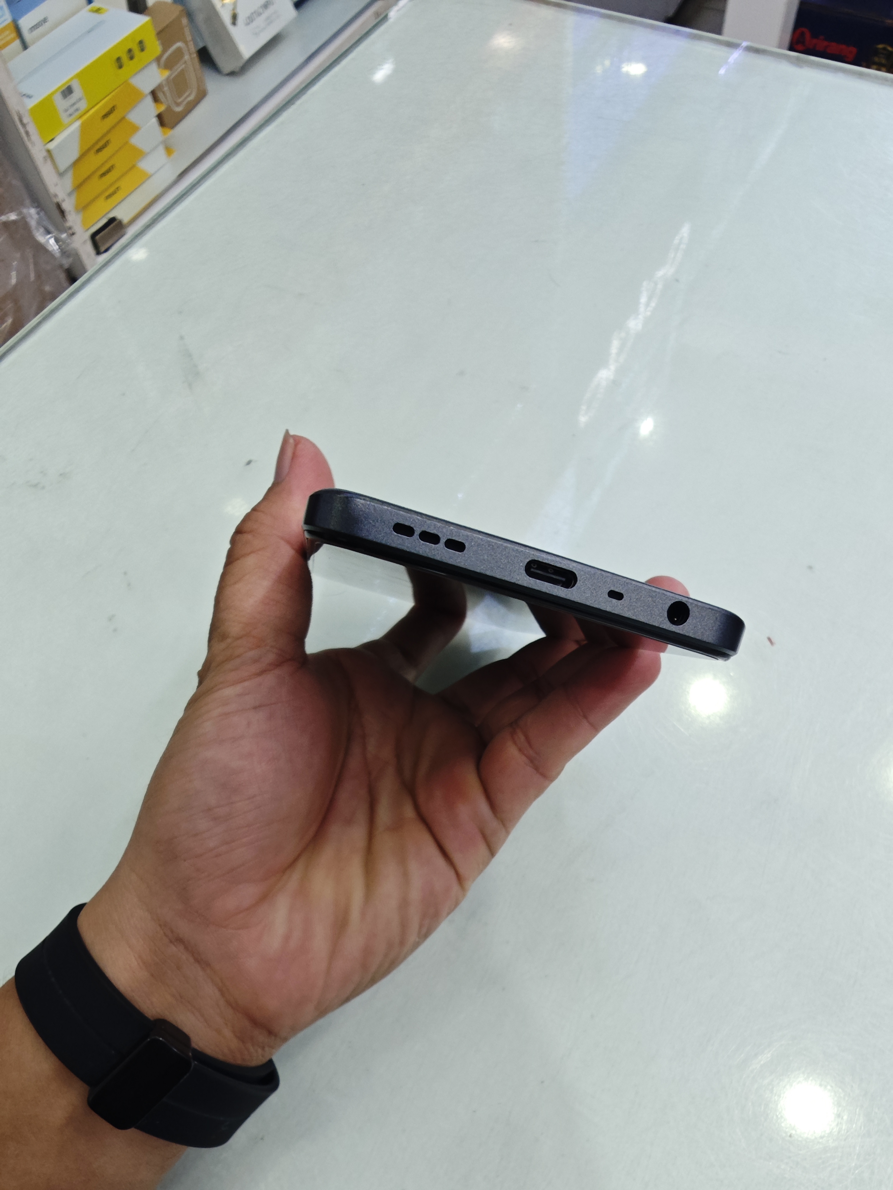 Điện thoại di động Oppo A58 6GB