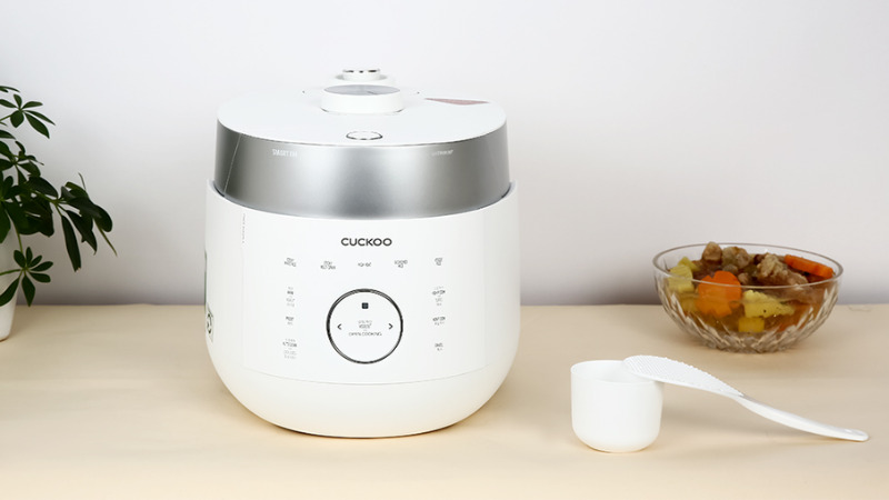 Đa dạng dòng sản phẩm nồi cơm điện. Đa dạng dòng sản phẩm nồi cơm điện.