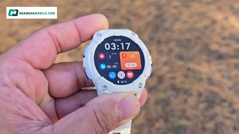 Thiết kế mạnh mẽ, đậm chất thể thao. Thiết kế mạnh mẽ, đậm chất thể thao.