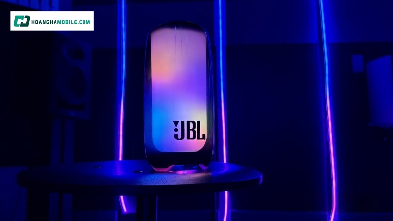 Trang bị công suất loa vượt trội. Trang bị công suất loa vượt trội.