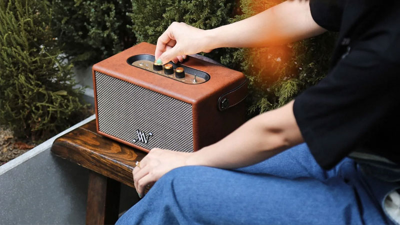 Dễ dàng sử dụng với các hoạt động ngoài trời. Dễ dàng sử dụng với các hoạt động ngoài trời.