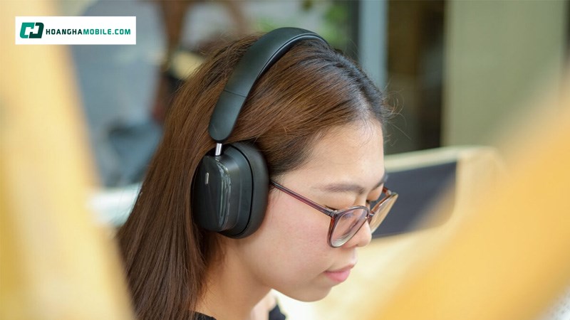 Nghe nhạc sống động, tiện lợi và hiện đại. Nghe nhạc sống động, tiện lợi và hiện đại.