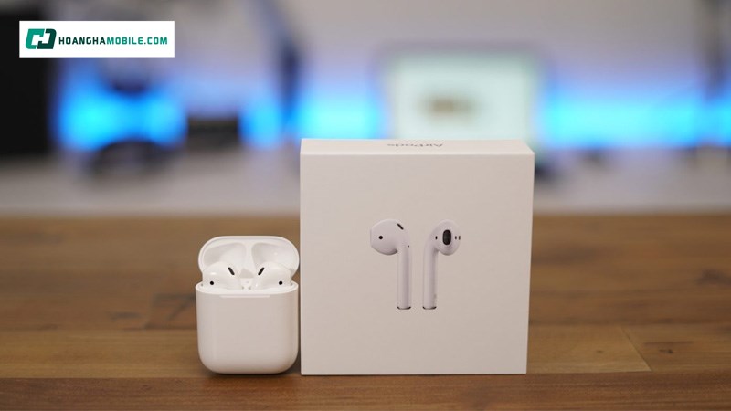 AirPods vượt trội hơn hẳn so với EarPods. AirPods vượt trội hơn hẳn so với EarPods.