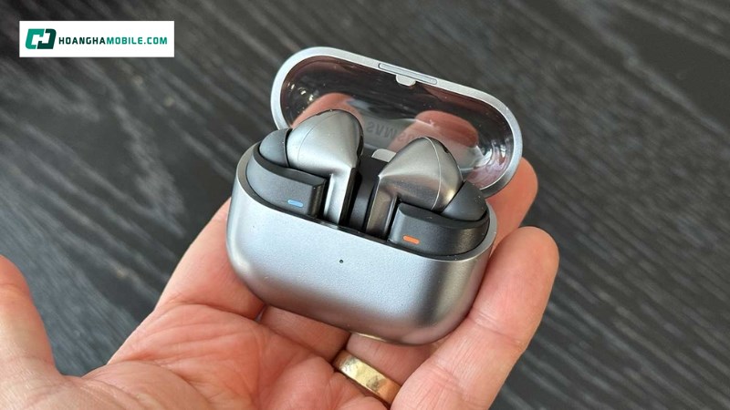 Âm thanh Hi-Fi sống động, khử ồn chủ động thông minh. Âm thanh Hi-Fi sống động, khử ồn chủ động thông minh.