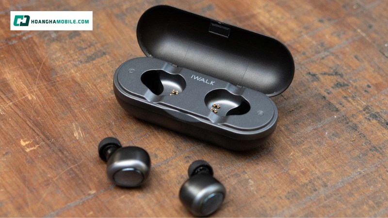 Tai nghe iWalk. Tai nghe iWalk.