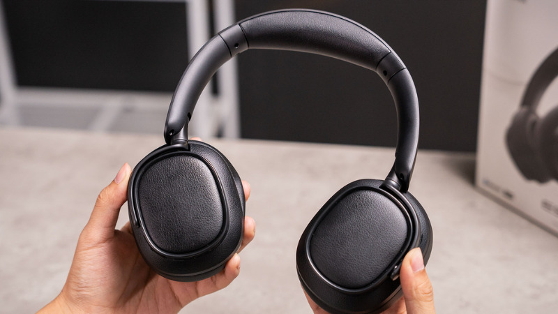 Tai nghe Edifier ES Series. Tai nghe Edifier ES Series.