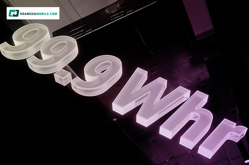 Pin 4-cell 99.9Wh. Pin 4-cell 99.9Wh.