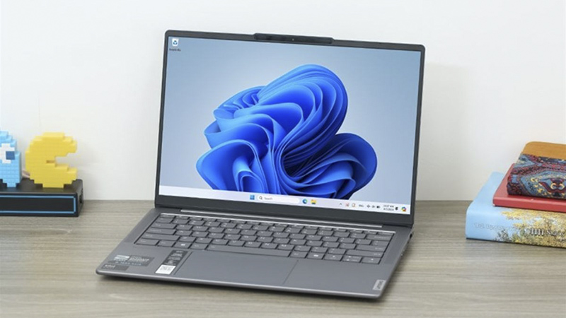 Laptop Lenovo Yoga Slim 7 OLED 14IMH9 (83CV008EVN). Laptop Lenovo Yoga Slim 7 OLED 14IMH9 (83CV008EVN).