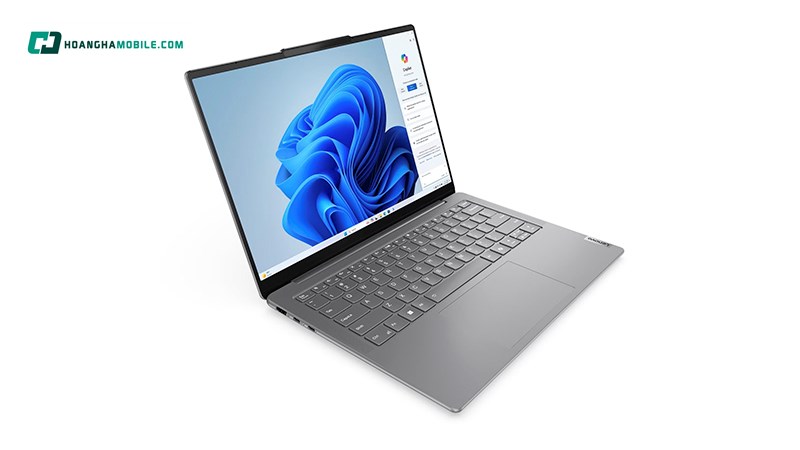 Màn hình OLED sắc nét, trải nghiệm hình ảnh đỉnh cao.