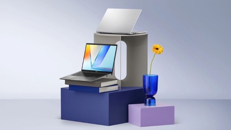 Laptop đều mang phong cách trẻ trung, gọn gàng.