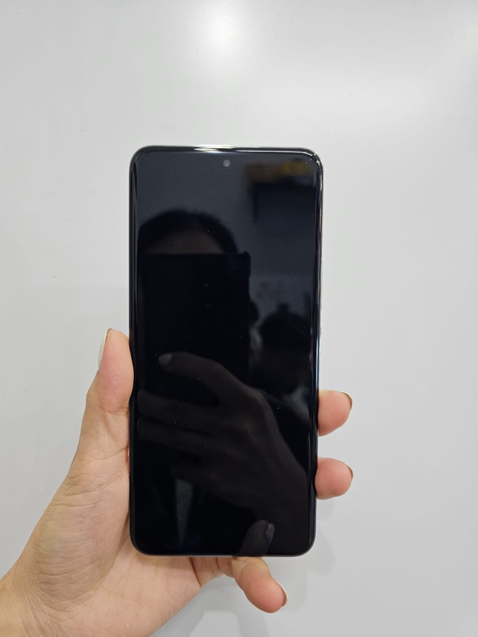 Điện thoại thông minh Honor 200 (12+256GB) Trắng - Máy trải nghiệm