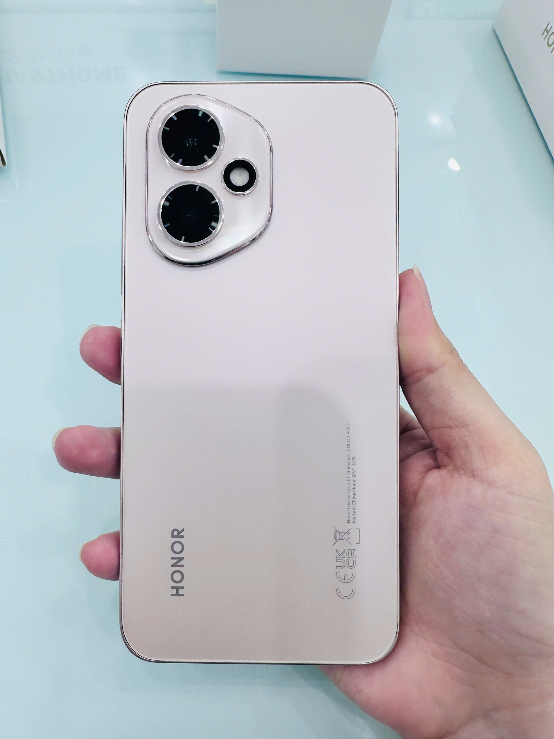 Điện thoại di động Honor 400 5G (12+256GB) Vàng (Desert Gold)_ TBH