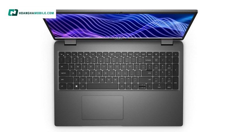 Laptop Dell Latitude 3540-71058804 sở hữu bàn phím full-size, bao gồm cụm phím số riêng biệt