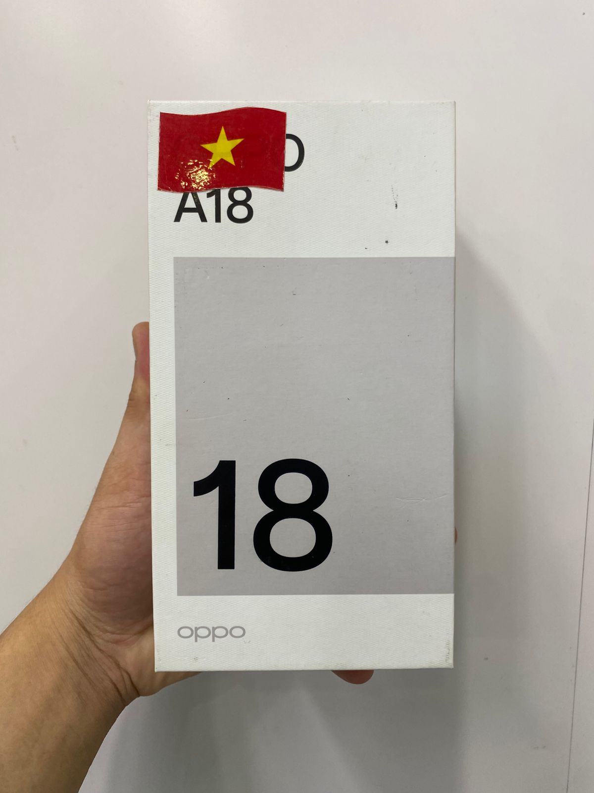 Điện thoại di động OPPO A18 xanh