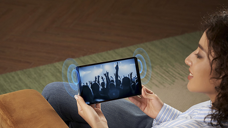 Camera và loa trên HONOR Pad X7 đáp ứng trọn vẹn nhu cầu làm việc và giải trí