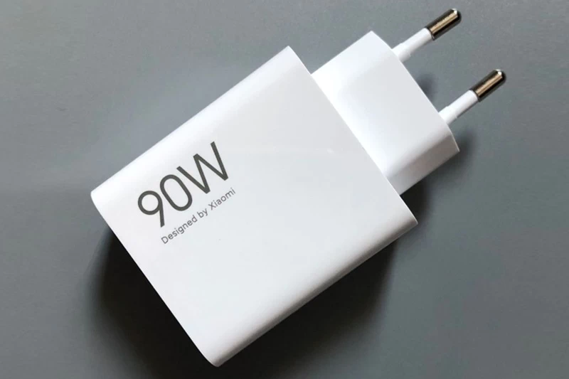 Trang bị Pin 5.500mAh và sạc nhanh 90W. Trang bị Pin 5.500mAh và sạc nhanh 90W.