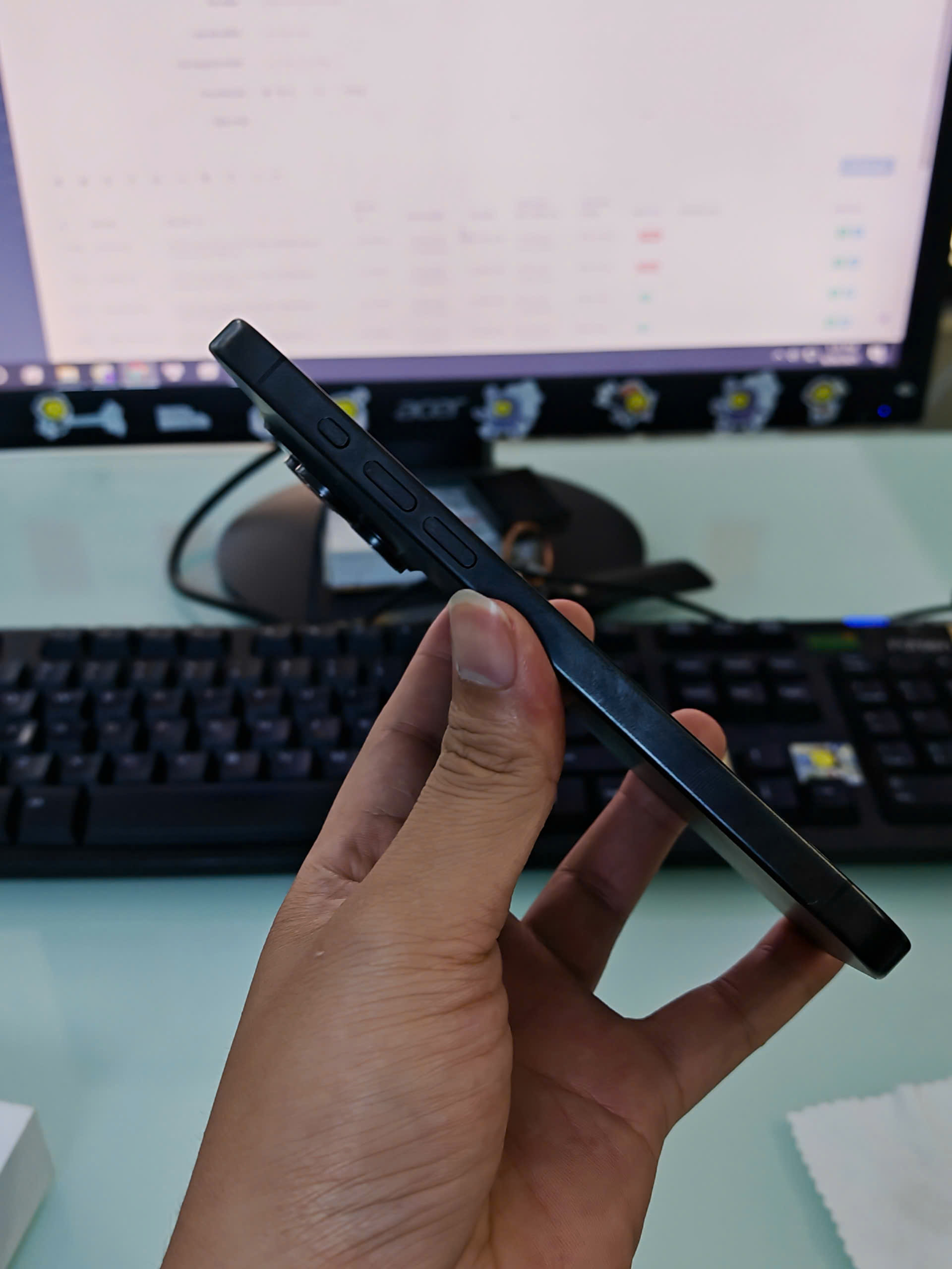 ĐTDĐ Apple iPhone 15 Pro Max 256GB Black Titanium