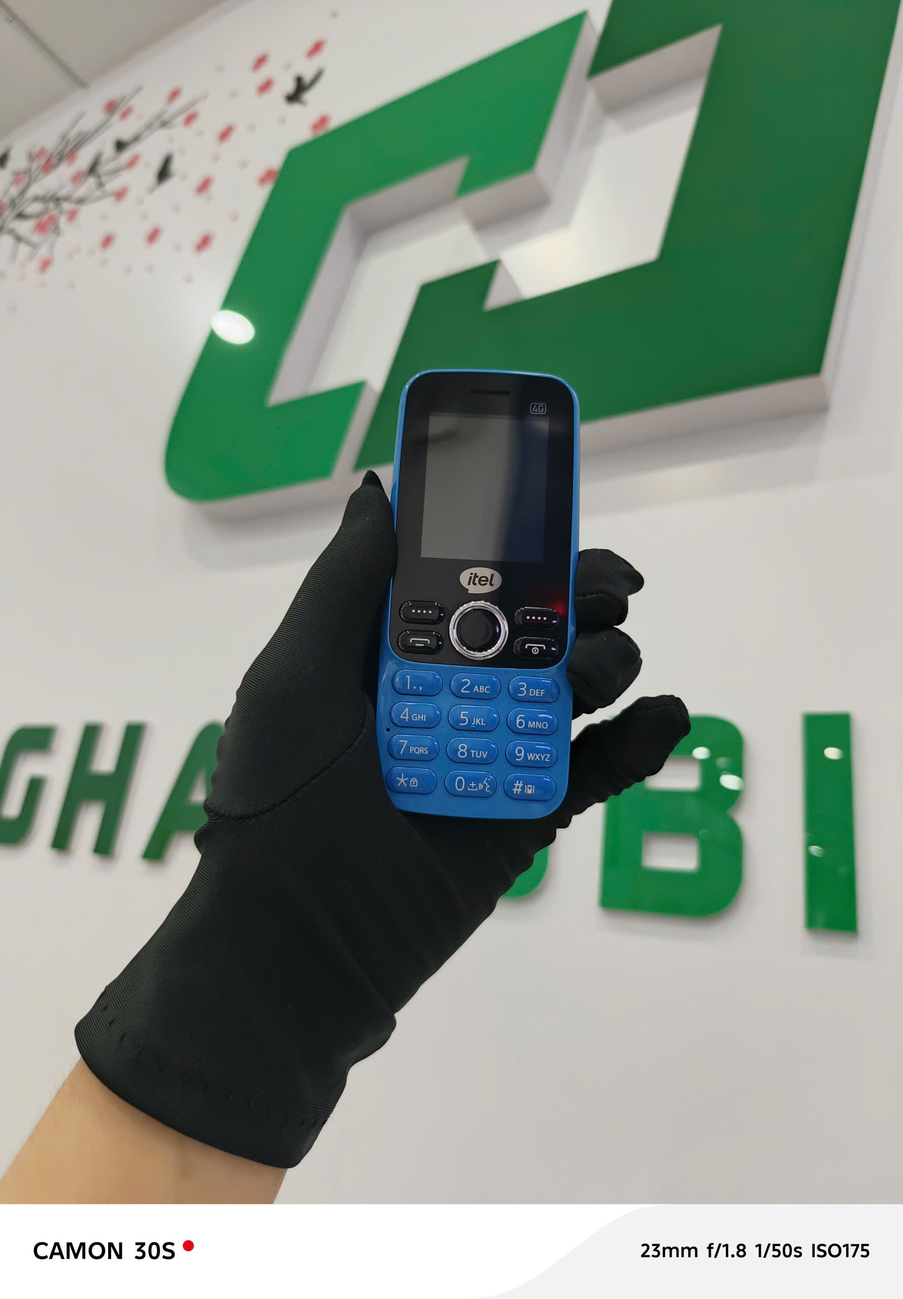 Điện thoại di động Itel it8010, màu Xanh Biển (Blue) - 355231571998907 - IT8010BLUE - TBH