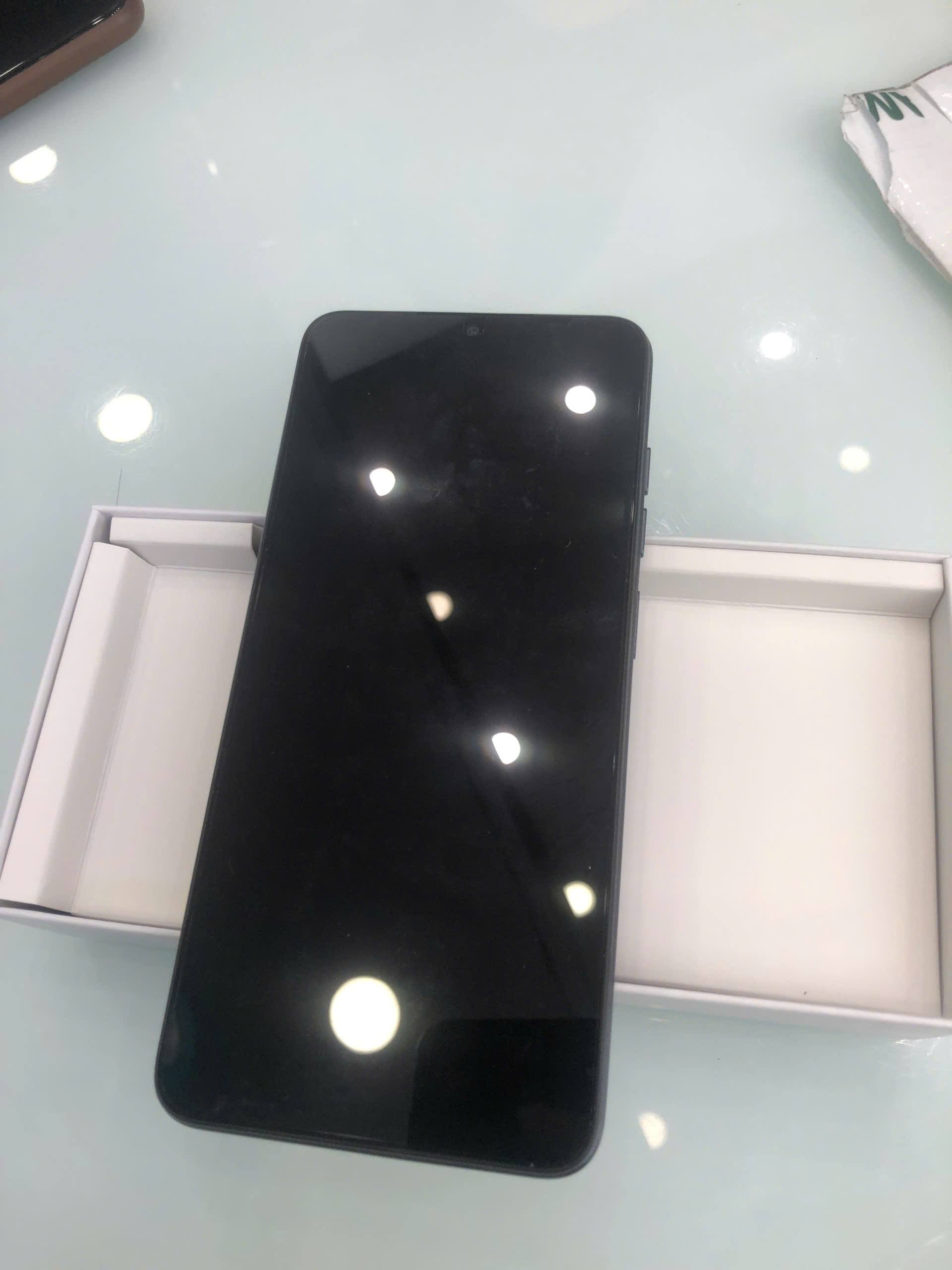 Điện thoại HTC Wildfire E5 Plus (6+6GB/128GB) TBH