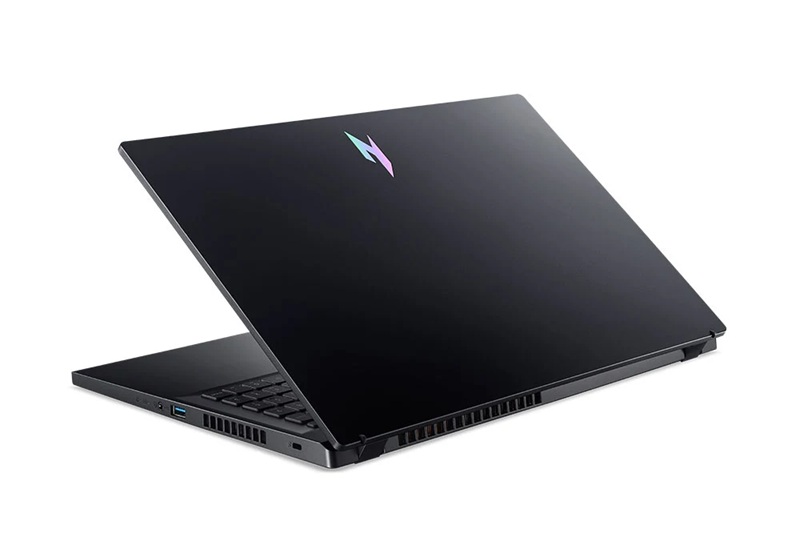 Tản nhiệt chủ động, âm thanh rõ ràng.