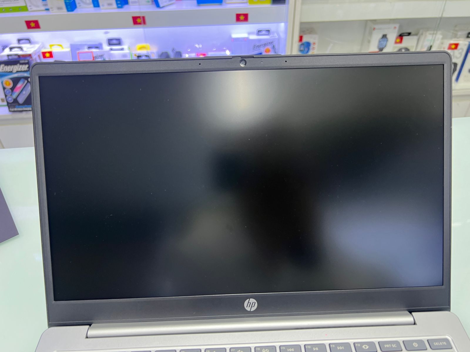 Máy tính xách tay HP 14-ep0112TU, i5-1335U/16GD4/512GSSD/14.0FHD/Wax/BT5/3C41WHr/W11SL/BẠC(8C5L1PA)