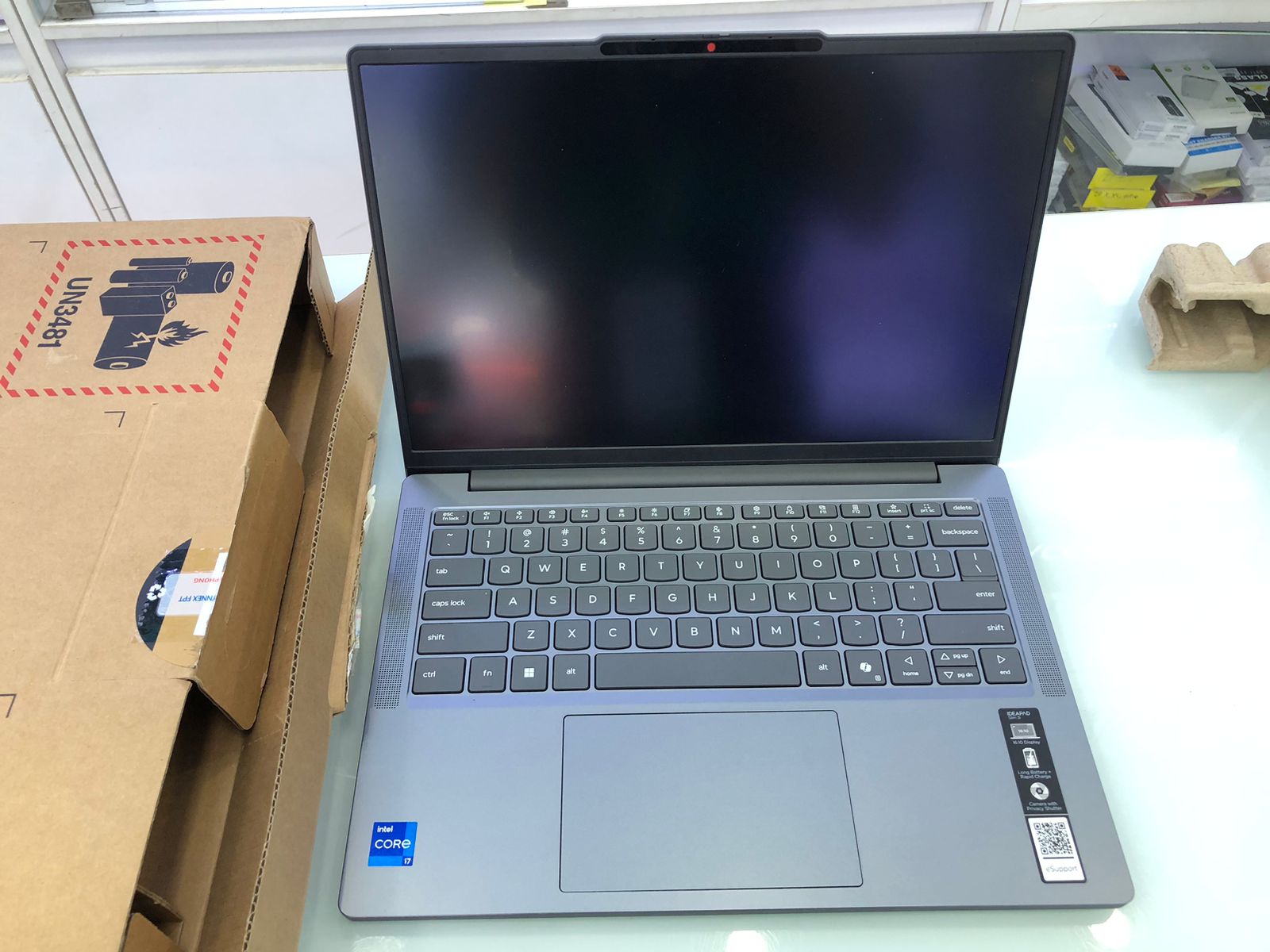 Máy tính xách tay Lenovo IdeaPad Slim 3 14IRH10, i7-13620H, 16GB, 512GB SSD, Intel UHD Graphics, 14 WUXGA, 3C 60Wh, ac+BT, W11H 