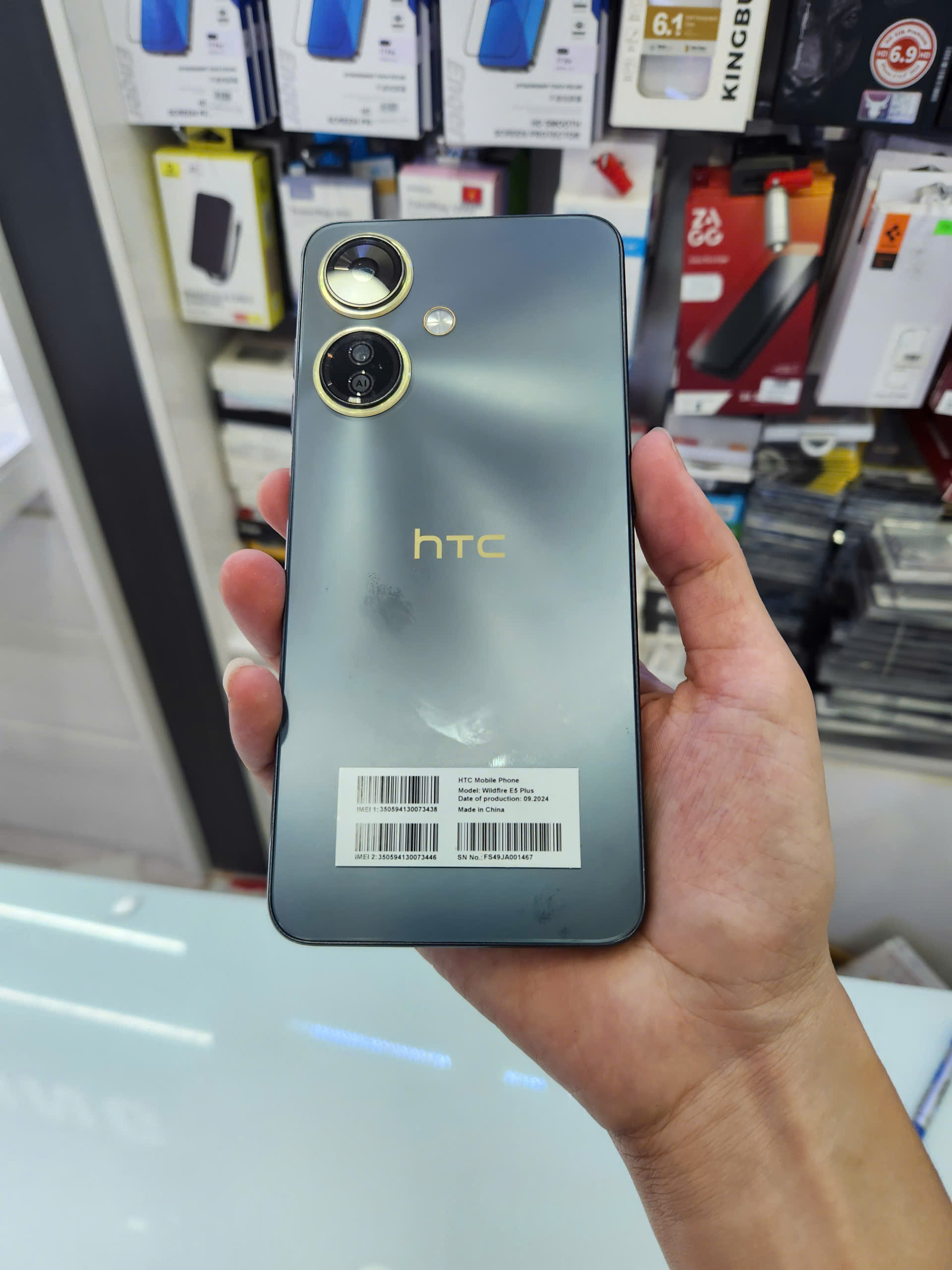 Điện thoại HTC Wildfire E5 Plus (6+6GB/128GB) TBH