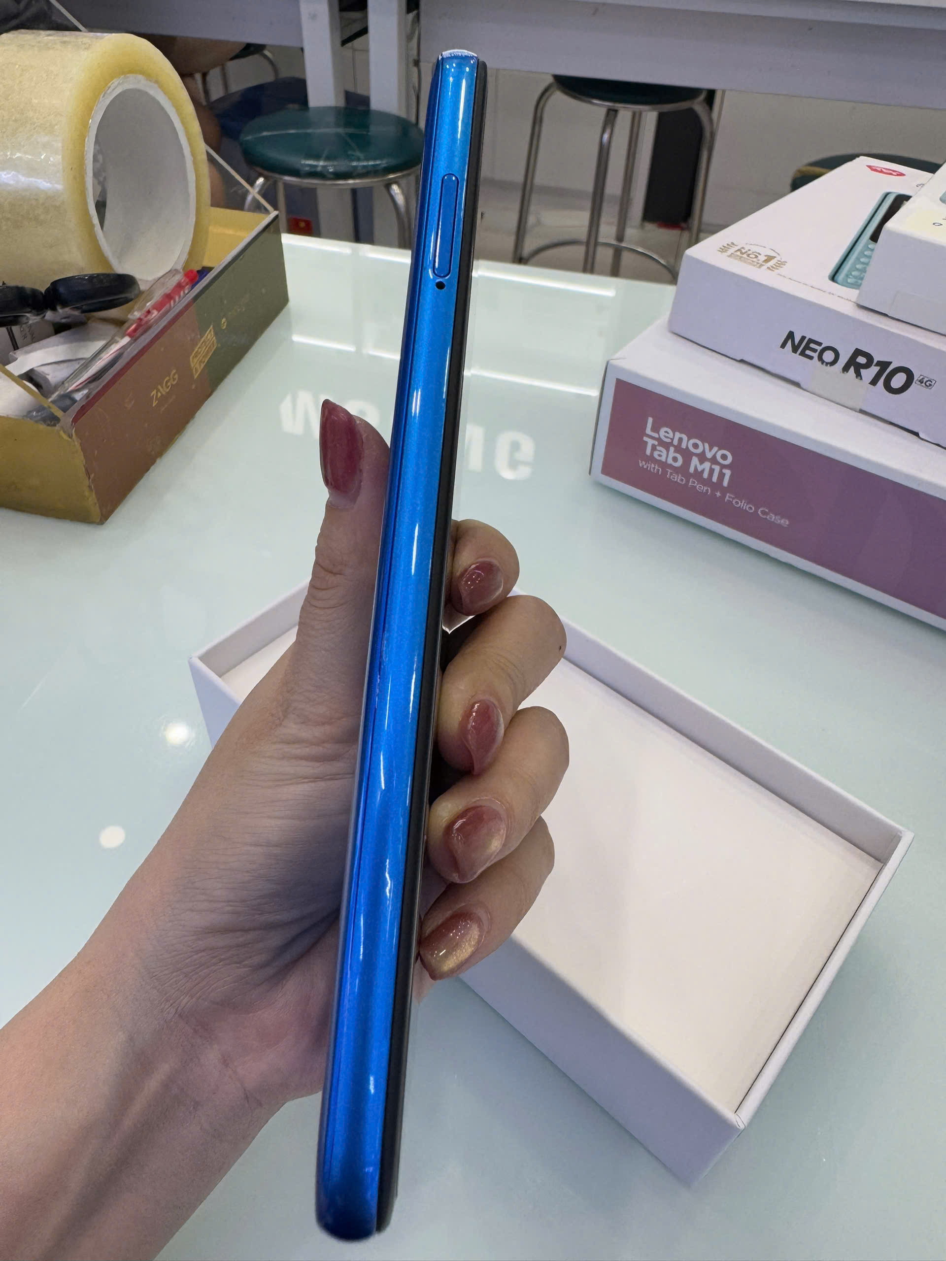 HTC Wildfire E3 lite (4GB/64GB)  TBH