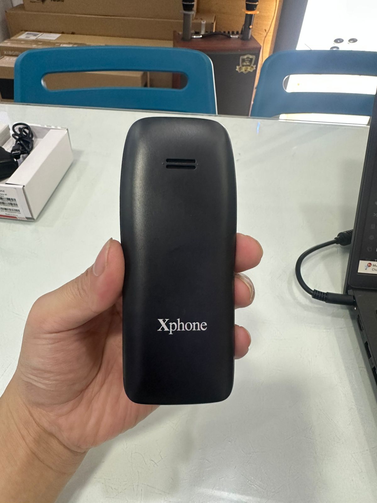 Điện thoại Xphone model Hera V9 màu Đen (Black) ̣̣