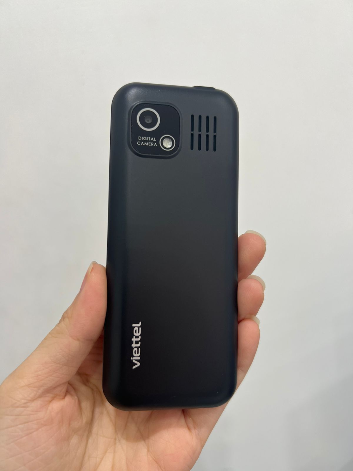 Điện thoại di động Sumo 4G T2 đen (Black)