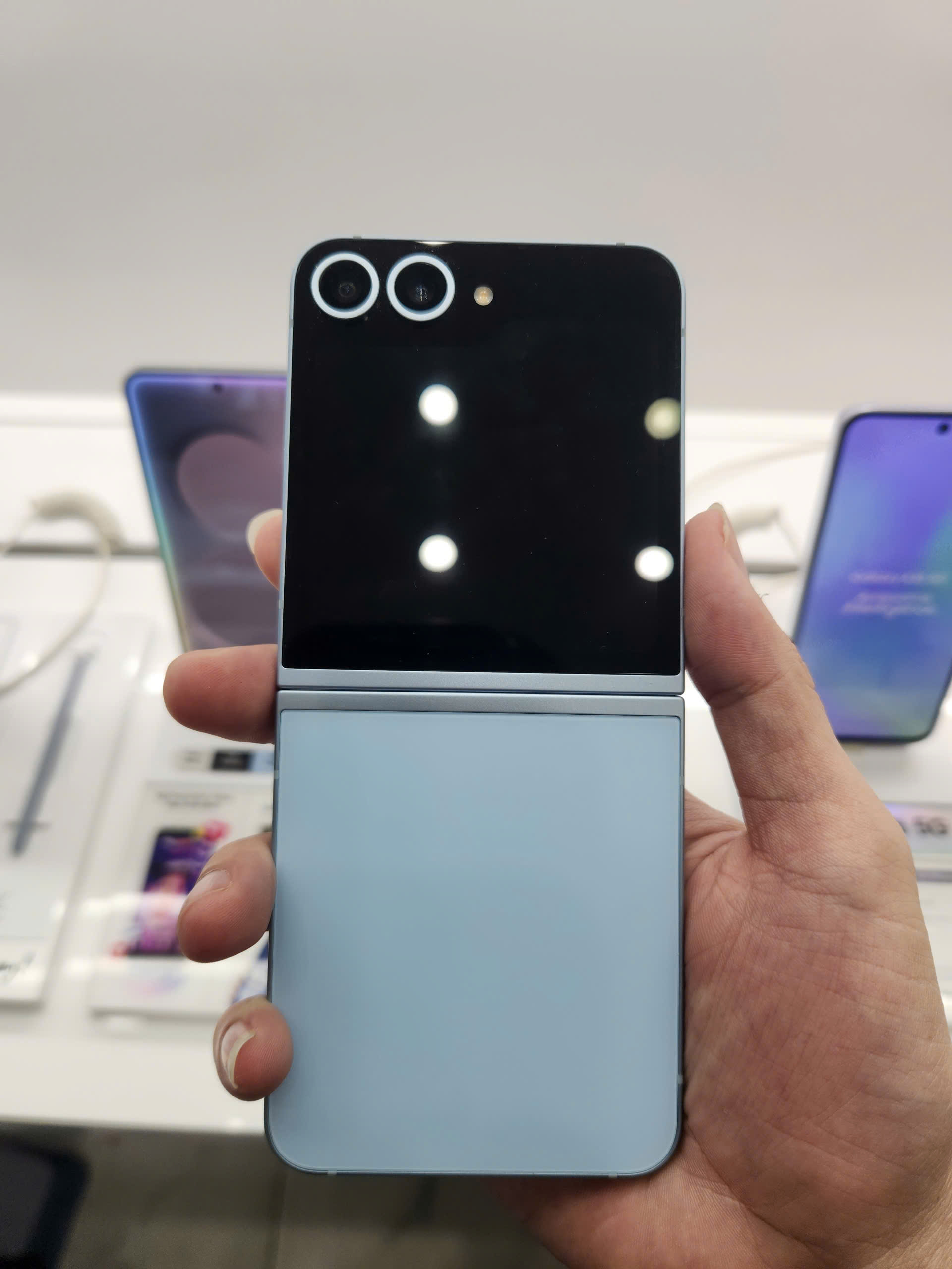 Samsung Galaxy Z Flip6 12GB/256GB TBH