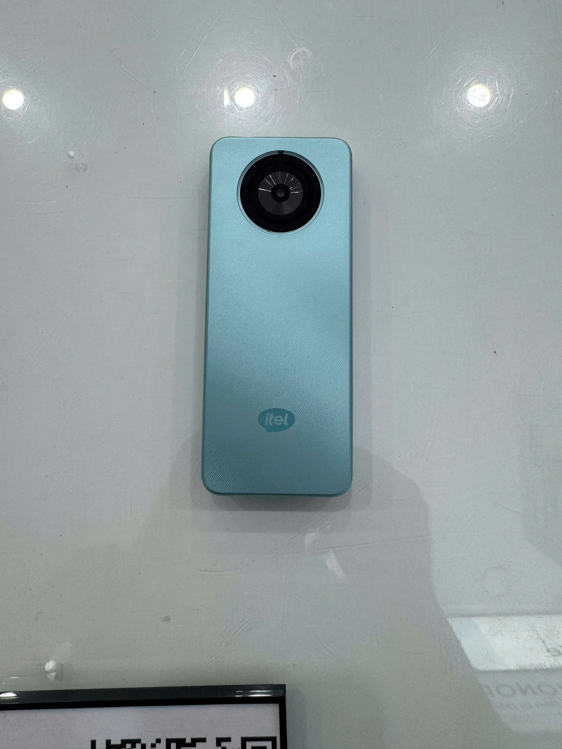 Điện thoại di động Itel it9211, màu Xanh Biển (Blue) - 354031630338942 - IT9211BLUE